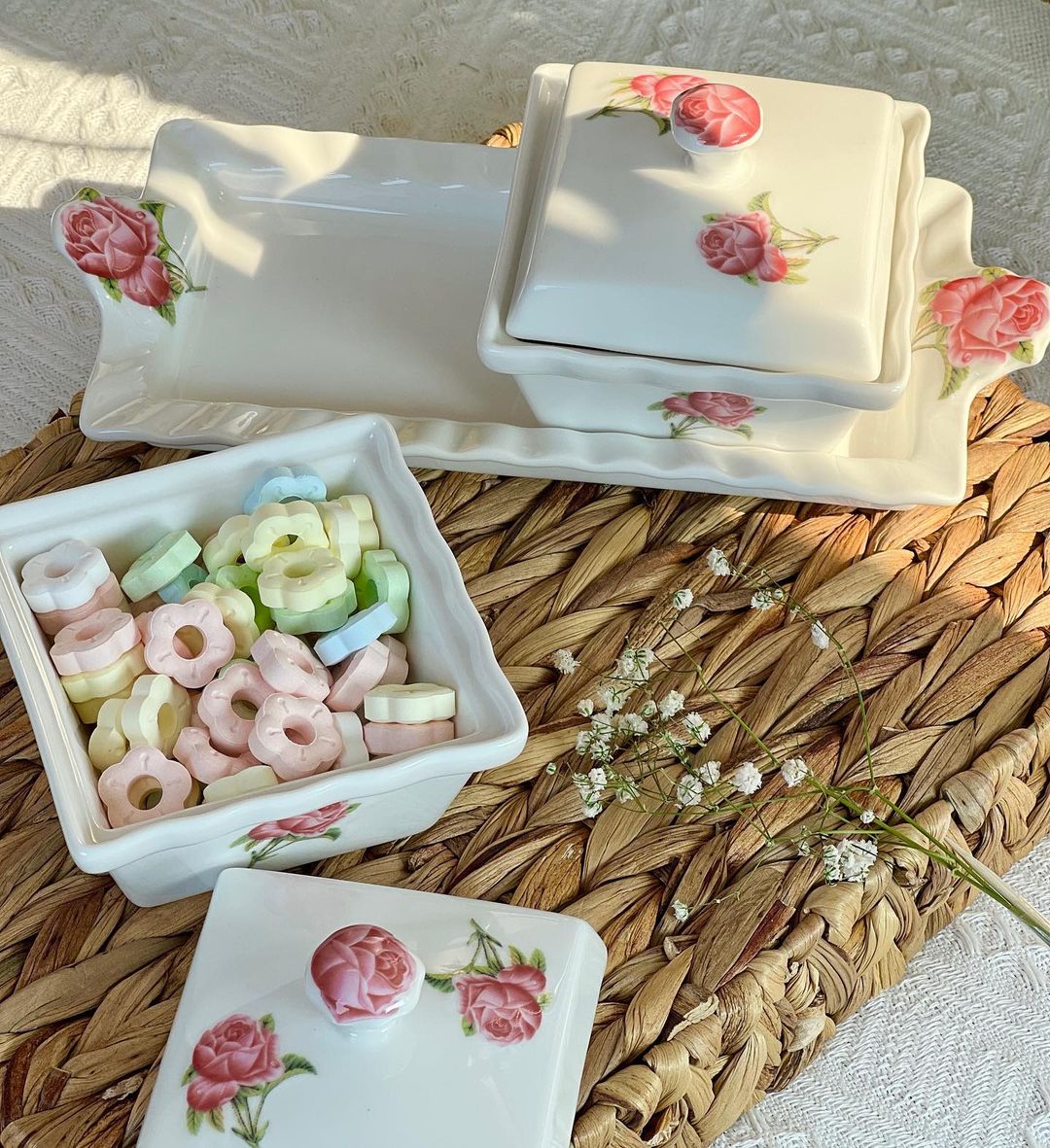 ست قندان و سینی گلسرخ