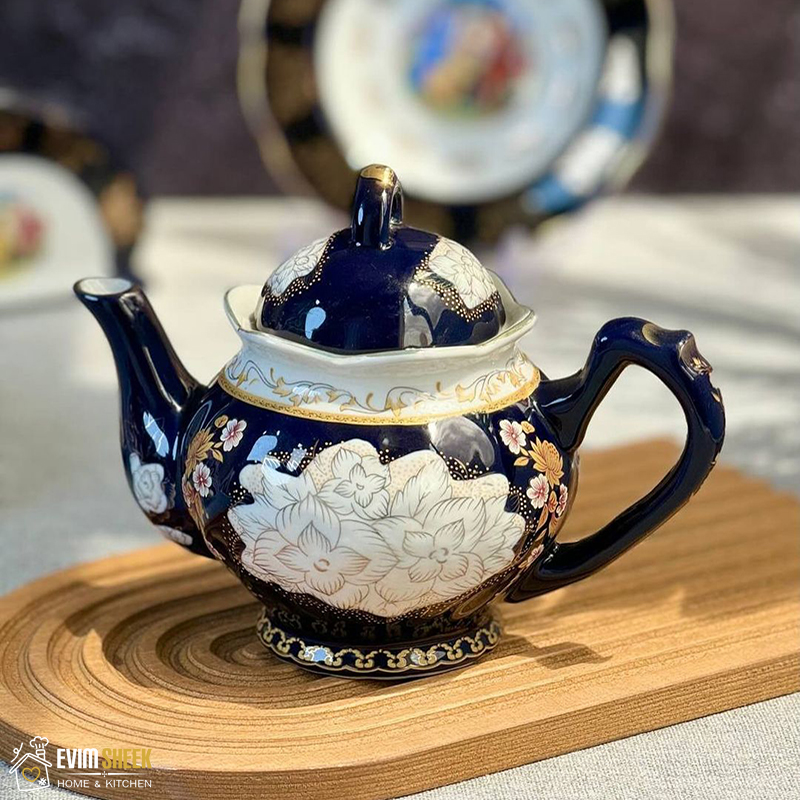 قوری سرمه ای