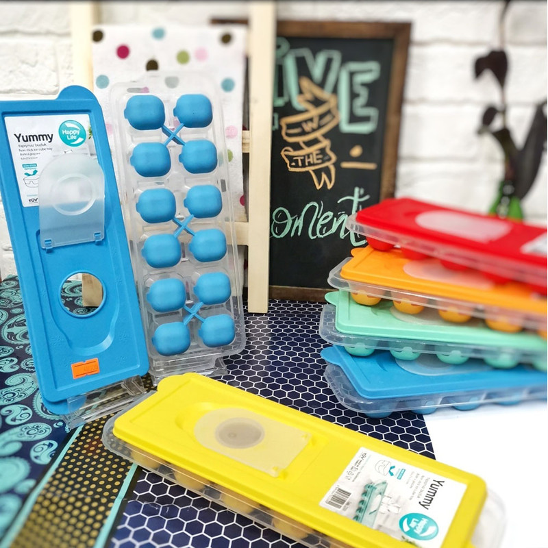 قالب یخ سیلیکونی درب دار مدل هوبی لایف