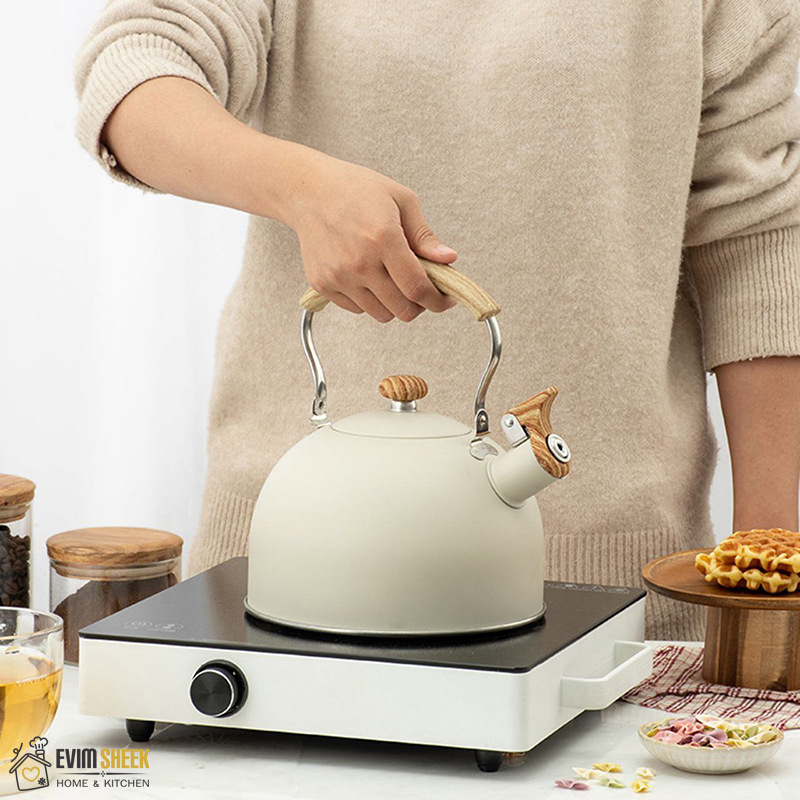 کتری چدنی مدل  سوت دار