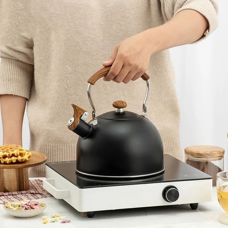 کتری چدنی مدل  سوت دار