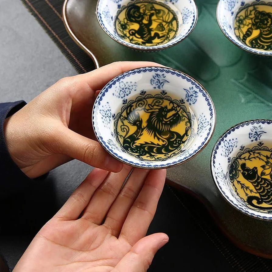 پیاله کوچک قلم آبی