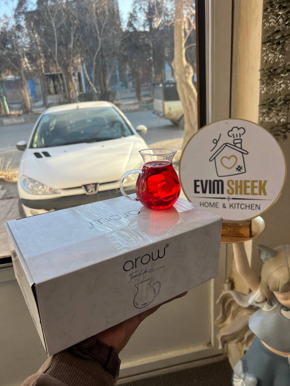 استکان کمر باریک دسته دار