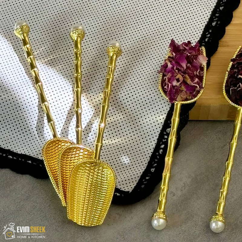 قاشق طلایی نگین دار