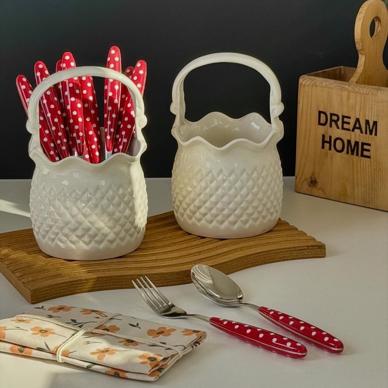 سبد لبه چین دسته دار