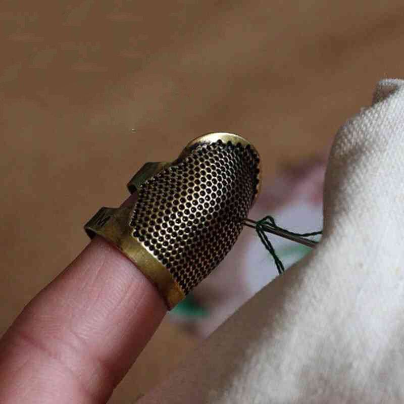 انگشتانه خیاطی