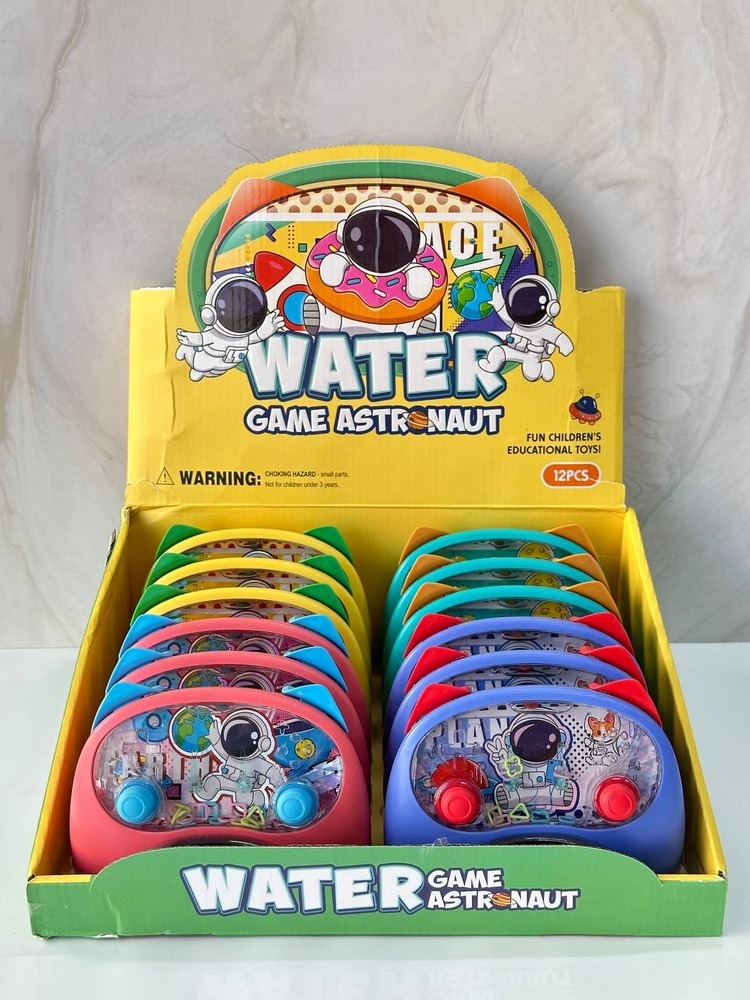 واتر گیم طرح فضانورد