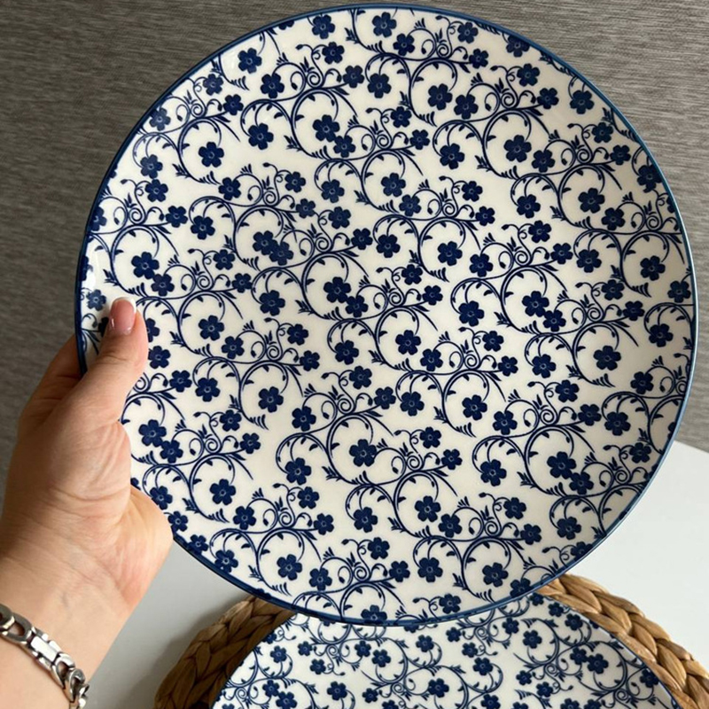 پلوخوری گل آبی