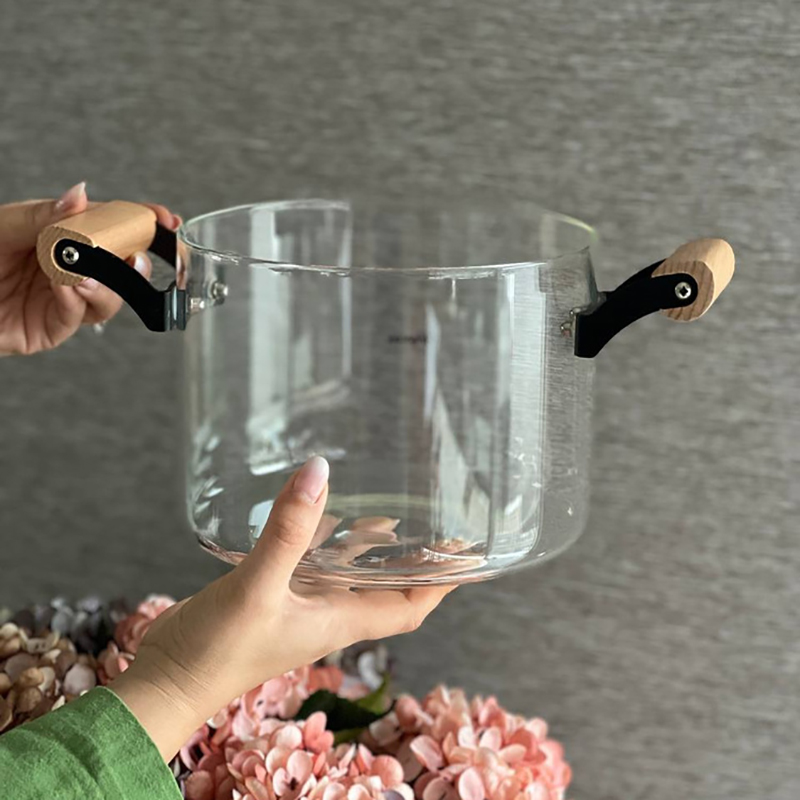 قابلمه پیرکس دسته چوبی