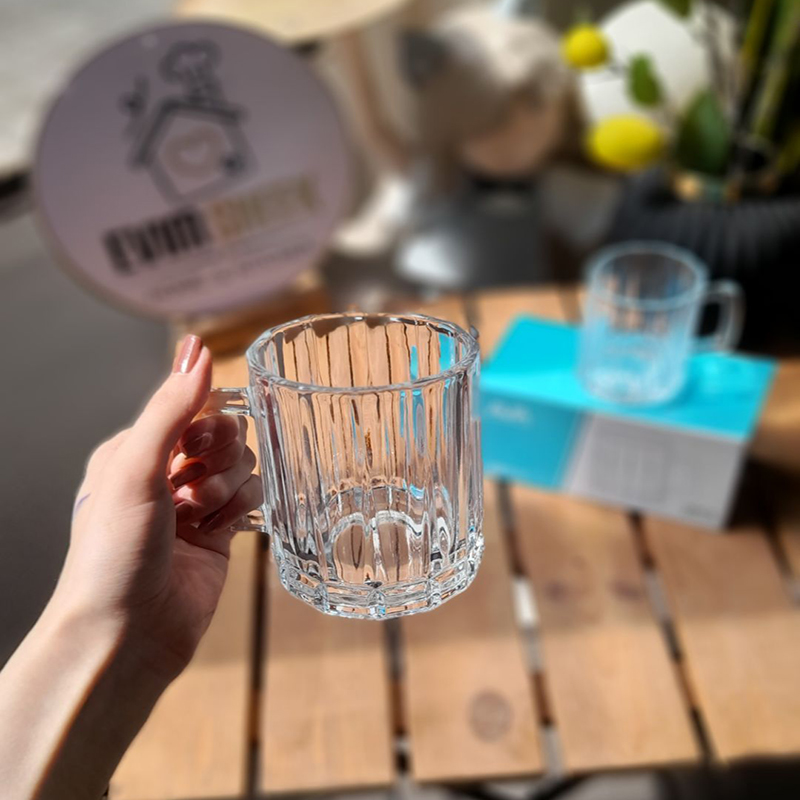 لیوان دسته‌دار مدل آوا