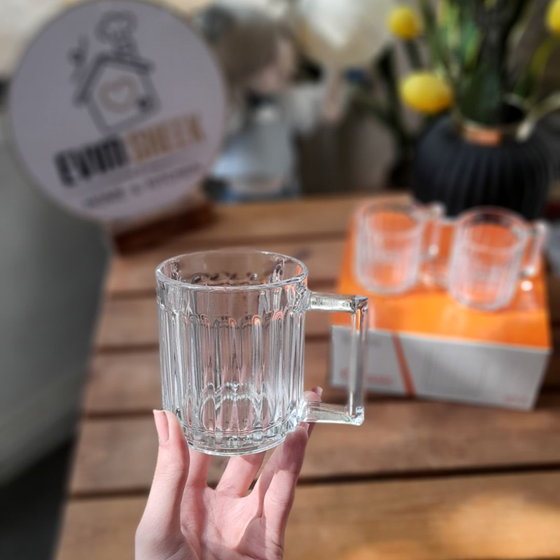 فنجان دسته‌دار مدل کلاسیک