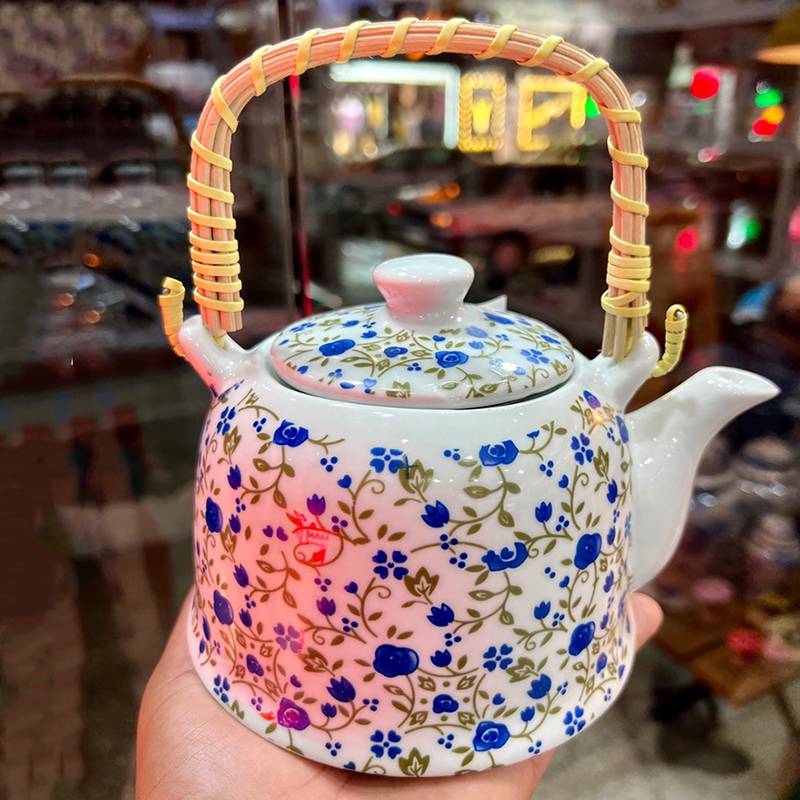 قوری دسته حصیری طرح گلدار