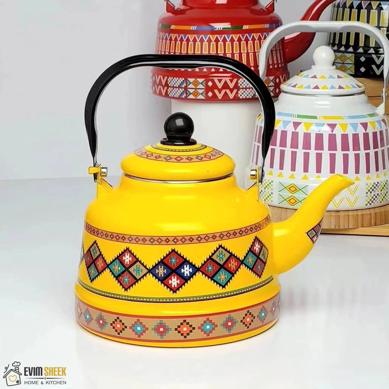 کتری لعابی طرح سنتی با ظرفیت ۱.۷ لیتر
